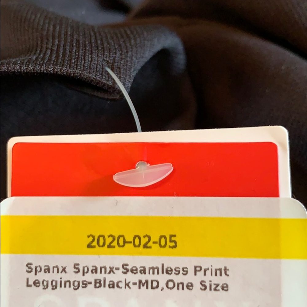 NWT Spanx Seamless Print Legging Black Medium - Picture 4 of 5
